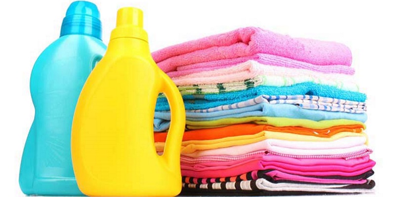 مواد شوینده چگونه چرک‌ها را از لباس پاک می‌کنند؟